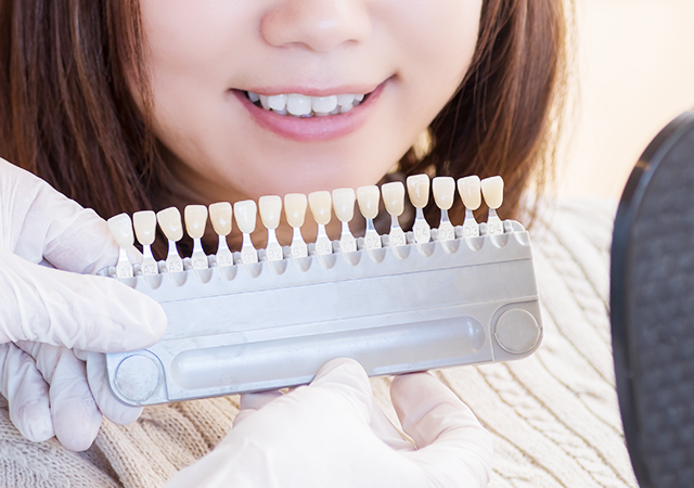 歯の清掃と色調確認